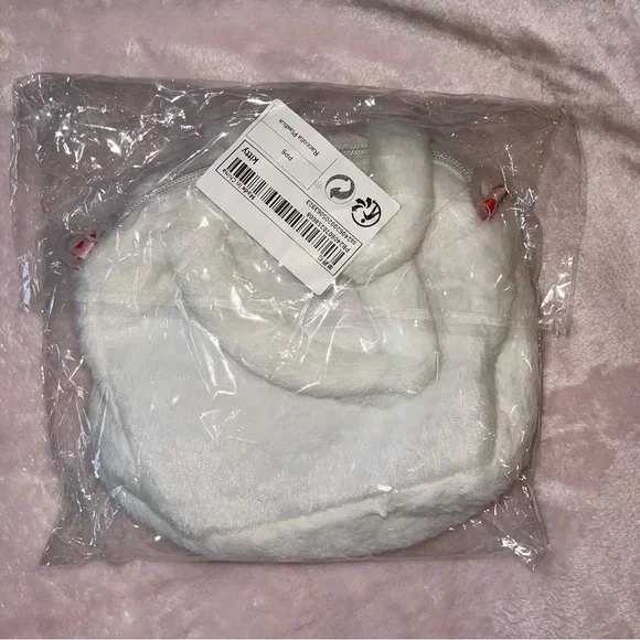 Hello Kitty Purse Cartoon Anime Fluffy faux fur Crossbody Shoulder Bag Kids New - Picture 2 of 8